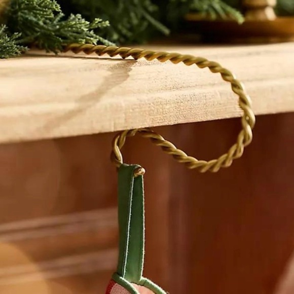 Anthropologie Terrain Twisted Brass Stocking Holders Set Of 4 NEW - Picture 2 of 8